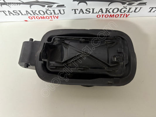 AUDİ A6 DEPO KAPAĞI