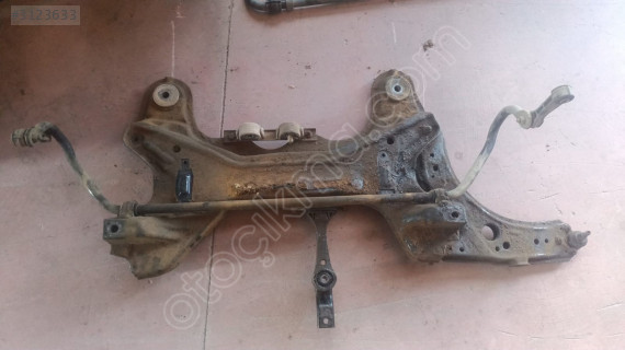 VOLKSWAGEN GOLF 4 MOTOR TRAVERSİ