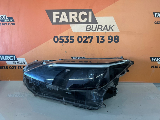 TOYOTA YARİS CROSS SOL FAR ORJİNAL 2