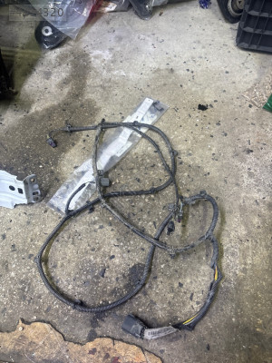 S60 ön park sensör tesisatı