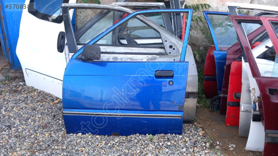 Suzuki Maruti sağ ön kapı