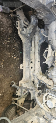 Toyota Corolla direksiyon kutusu