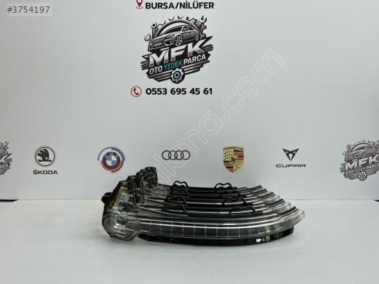 AUDİ A4 SOL AYNA SİNYALİ ORJİNAL 8W0949101