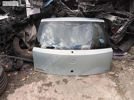 2004 punto arka bağaj