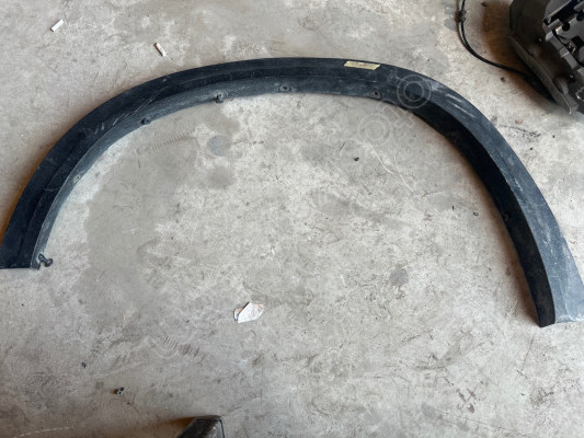 BMW X5 E70 SOL ÖN ÇAMURLUK DODİĞİ 7163557