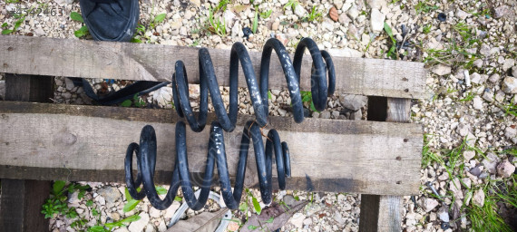 RENAULT SYMBOL THALİA SAĞ - SOL HELEZON YAY