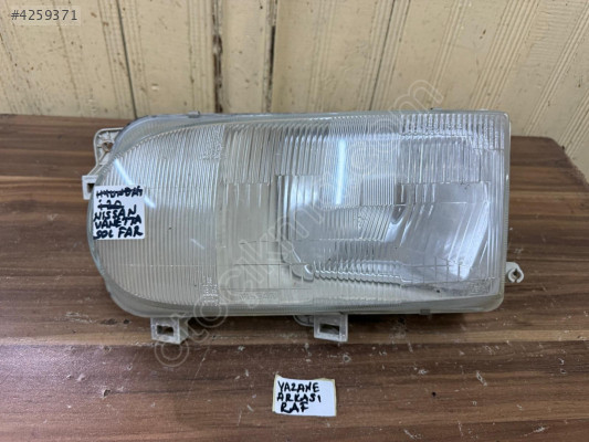 NISSAN VANETTA SOL FAR ORJİNAL ÇIKMA TEMİZ ÜRÜN