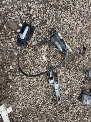 Peugeot 207 Ön Arka Kapı Kilidi Adet Takım