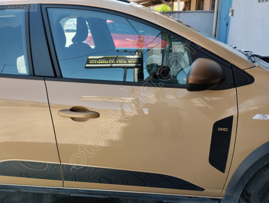 DACİA SANDERO STEPWAY JOGGER SAĞ ÖN KAPI ORJ HATASIZ RENKAY