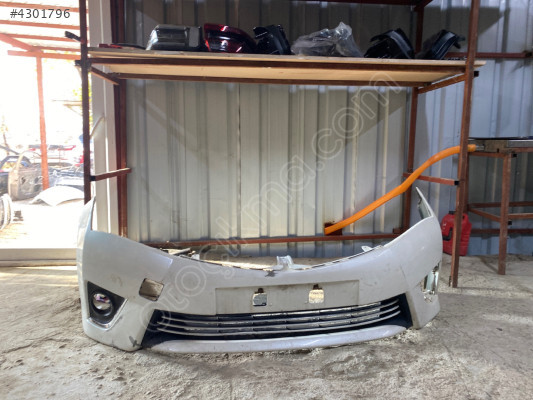 Toyota Corolla ön tanpon cıkma orjinal