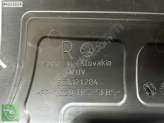 SKODA OCTAVIA 2020 ÖN SAĞ-SOL HAVA GİRİŞ KANALI 5E3121283-84 ORJ