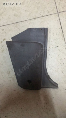 L200 90-98  ÖN SAĞ KÖŞE BAKALİTİ MB417526