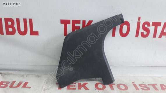 Mercedes E 207 BAKALİT SOL EŞİK KAPAĞI A2046881306