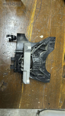 9820297580 2024 PEUGEOT PARTNER 1.5 BLUEHDİ MOTOR KULAĞI