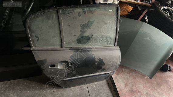 Renault Megane 2 sağ arka kapı