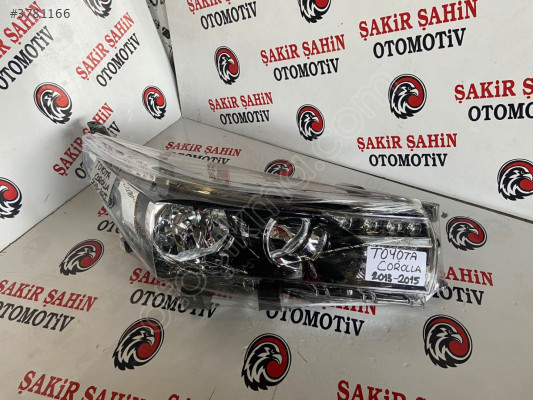 2013-2015 Toyota Corolla Sağ Ön Far Çıkma Parçası