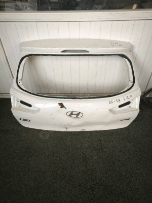 Hyundai i20 bagaj kapağı orijinal çıkma