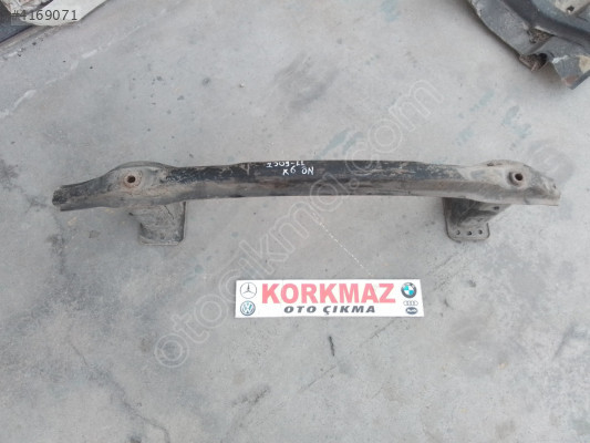 BMW X6 ÖN TAMPON DEMİRİ 2009 - 2011