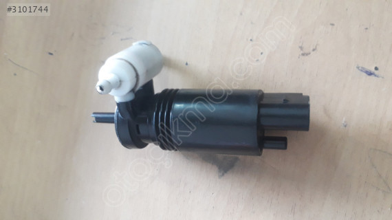 Mercedes C 205 CAM YIKAMA POMPASI 1017634