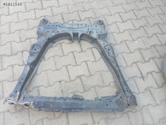 2024 2025 Dacia Sandero motor alt travers