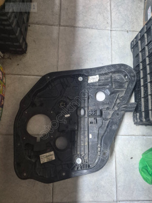 KIA Ceed Arka Sağ Cam Mekanizması 83480-A2340