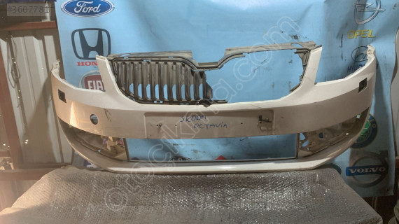 5E0807221 skoda Octavia ön tampon