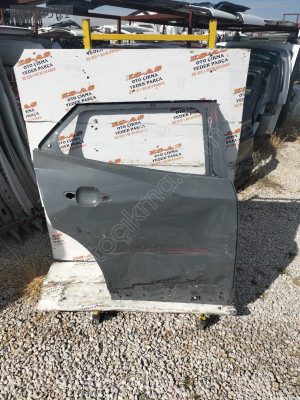 Peugeot 2008 çıkma sağ arka kapı 2017-2024