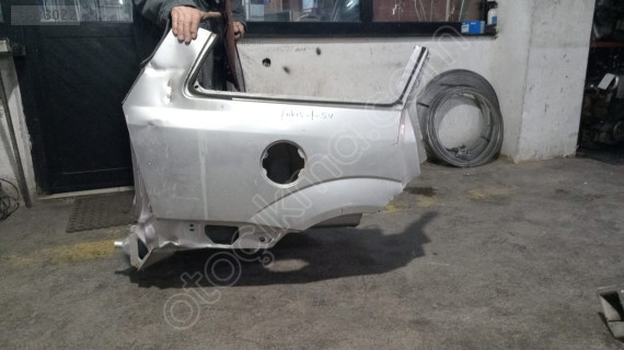 1998-2004 FORD FOCUS SW SAĞ ARKA KAPI