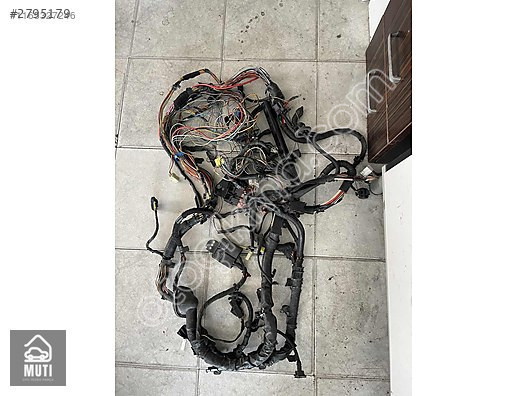 Hyundai accent era 1.5 elektrik tesisatı sökme