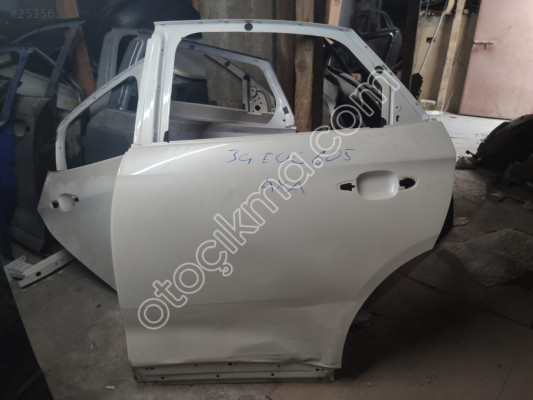 Citroen DS7 Sol Arka Kapı