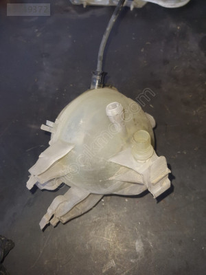 PEUGEOT PEJO 207 MOTOR YEDEK SU BİDONU