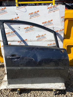 Toyota auris çıkma sağ ön kapı 2006-2012