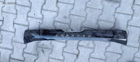 PEUGEOT 208 ÇIKMA ARKA BAGAJ ÇITASI 2019 - 2023