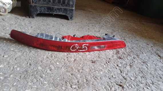 2009-2015 Audi Q5 arka tampon sağ reflektör