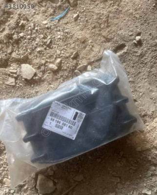 Peugeot 308 tampon kapağı Orjinal 9818658180