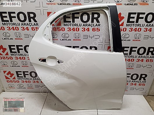 TOYOTA YARİS SAĞ ARKA KAPI ÇIKMA ORİJİNAL PARÇA 2020-2024