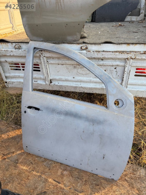 Sandero 2008-2012 sağ ön kapı