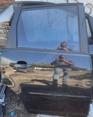 FORD C MAX SAĞ ARKA KAPI