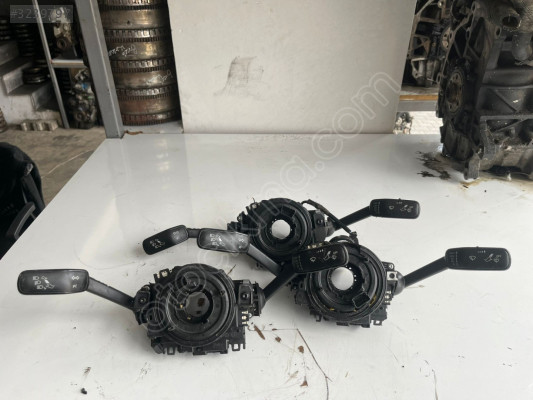 Volkswagen SİNYAL SİLECEK KOLU 5Q0953521, 5Q0953569 ORJINAL