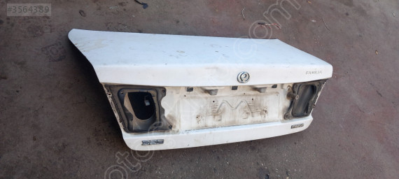 Çıkma mazda familia bagaj kapağı
