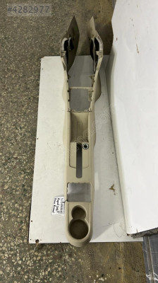 SEAT TOLEDO ÇIKMA 15-20 VİTES ORTA KONSOLU -  5JB863241F