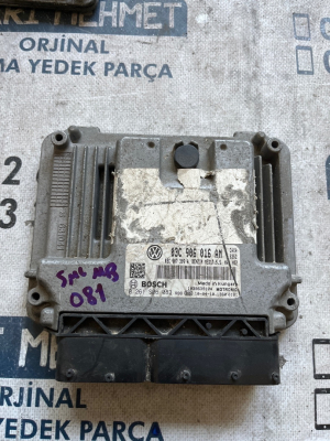 ÇIKMA VW GOLF 1.4TSI 03C 906 016 AM 03C906016AM MOTOR BEYNİ