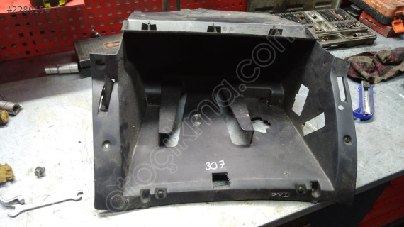 Peugeot 307 Torpido Gözü çıkma