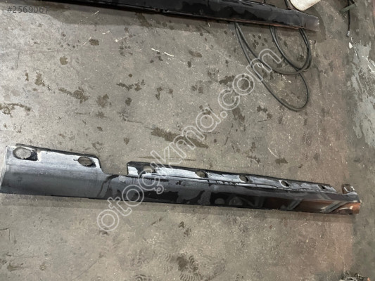 A2216900440 W221 SAĞ MARŞPİYEL KAPLAMA