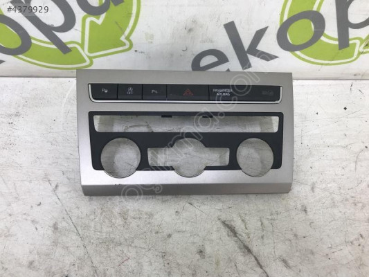 SEAT ATECA 2017 2025 KLİMA PANELİ ÇERÇEVESİ 575858060E