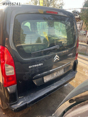 Citröen berlingo bagaj kapağı dolu hatasız