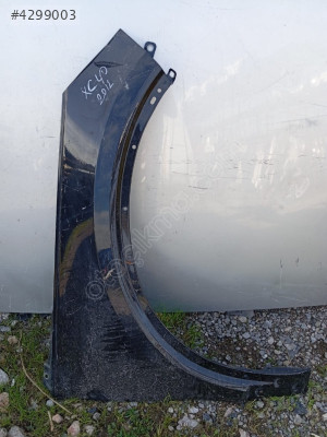 2012 VOLVO XC40 SAĞ ÖN ÇAMURLUK ÇIKMA ORJİNAL