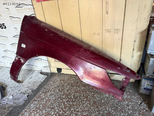 MİTSUBİSHİ LANCER SAĞ ÖN ÇAMURLUK 1990 MODEL