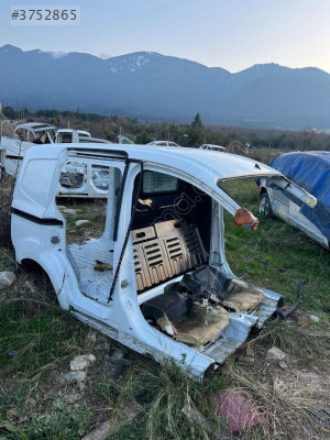 COURİER SAĞ ARKA ÇAMURLUK AKİL YAMAN OTOMOTİV