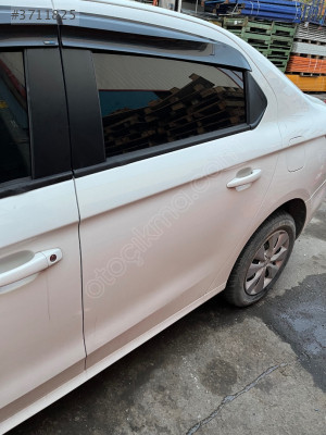Peugeot 301 sol arka kapı dolu çıkma orijinal